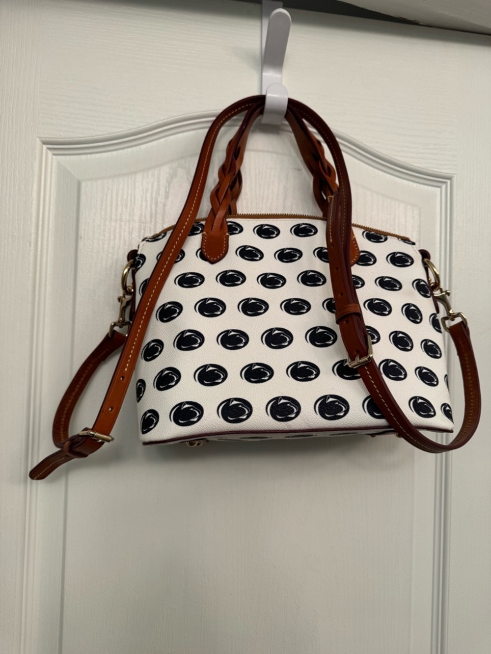 Dooney & Bourke Penn State Nittany Lion White with Navy Logo Print Crossbody Bag - Picture 4 of 10